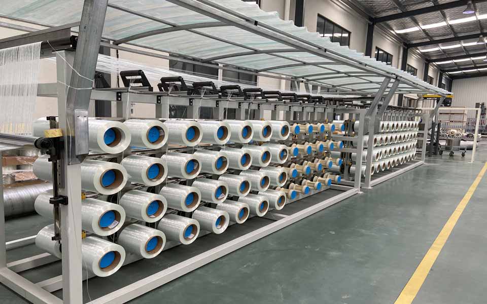 什麽(me)是連續(xù)纖維增(zēng)強熱塑(sù)性複合(hé)材料（CFRTP），優(yōu)勢是什(shí)麽(圖1)